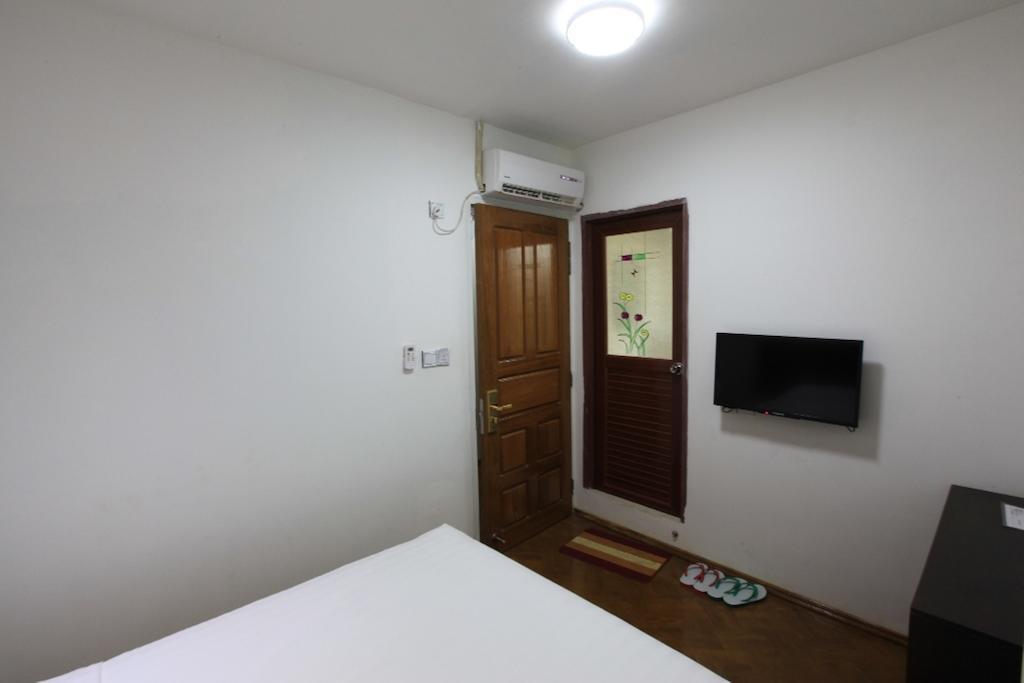 Yangon Regency Hotel Bagian luar foto
