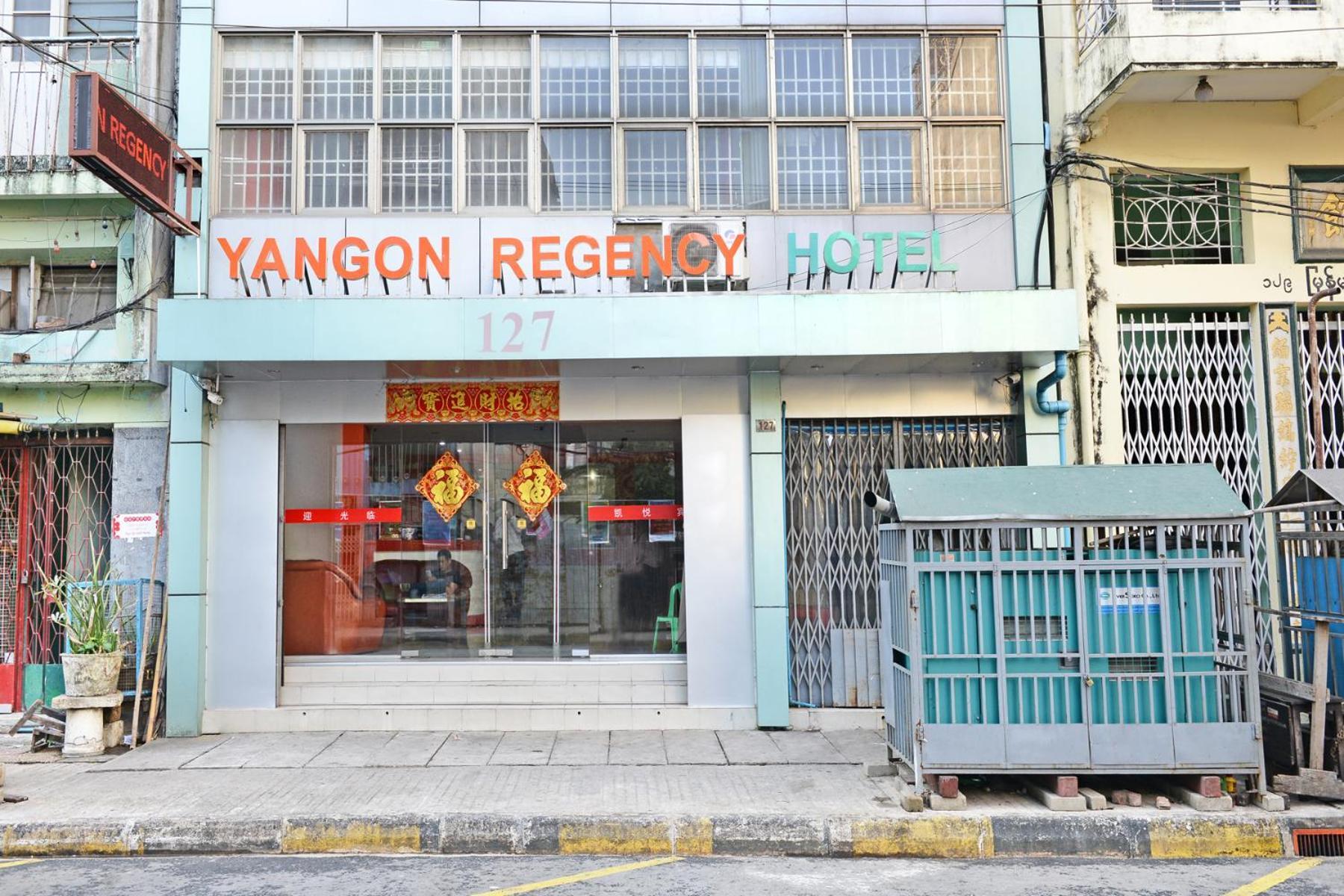 Yangon Regency Hotel Bagian luar foto